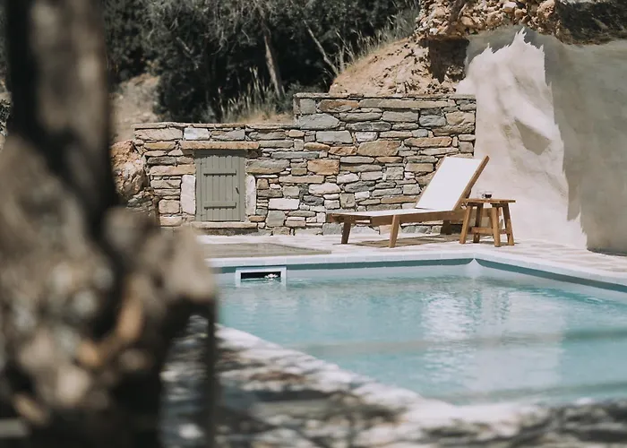 Zos Suites