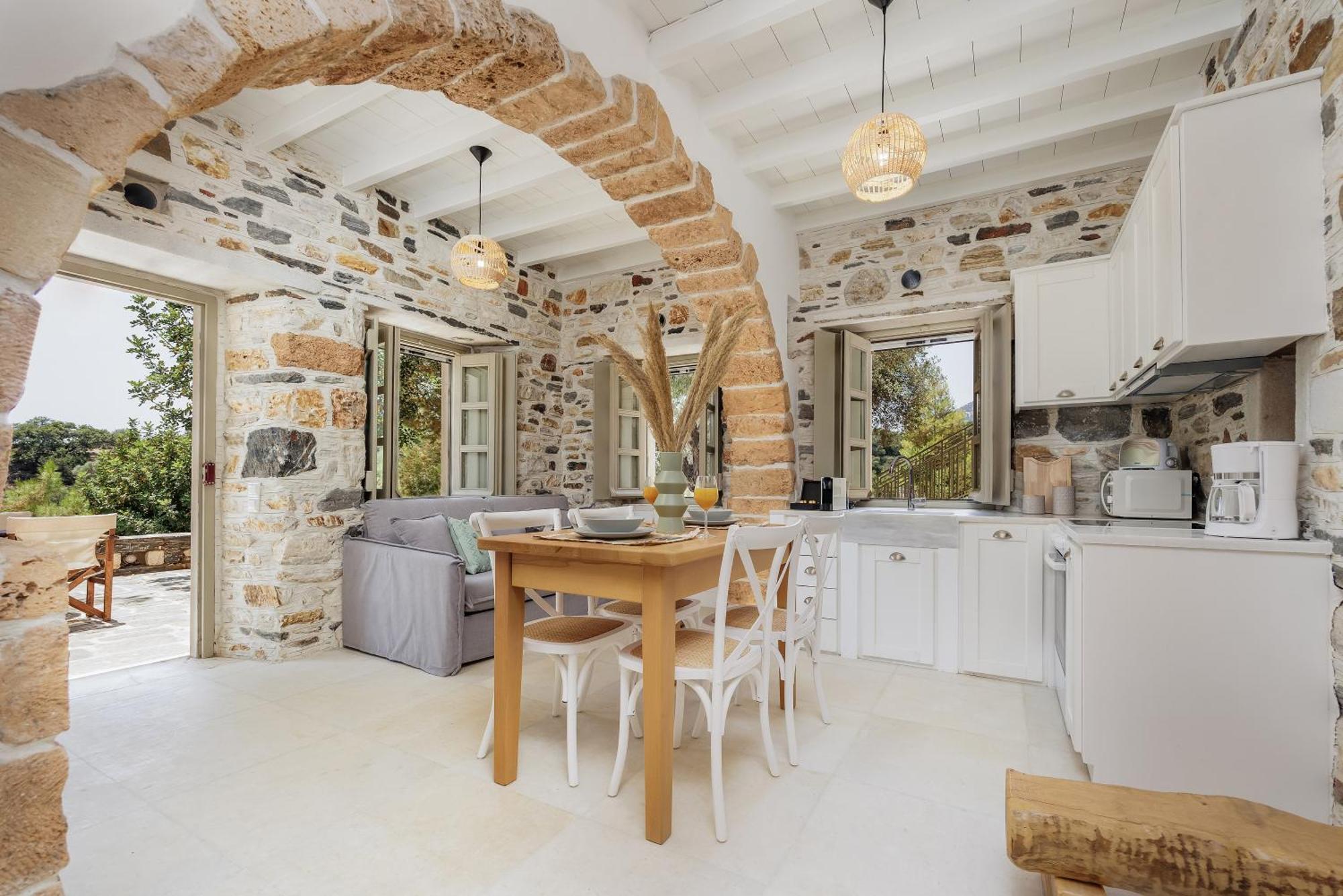 Zos Apartment